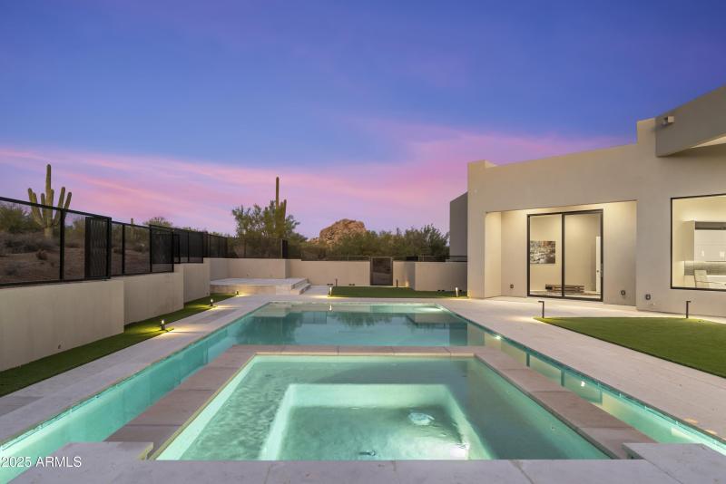 072_Pool