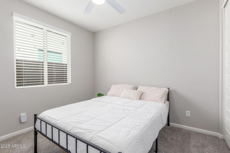 2nd bedroom 24 Durant