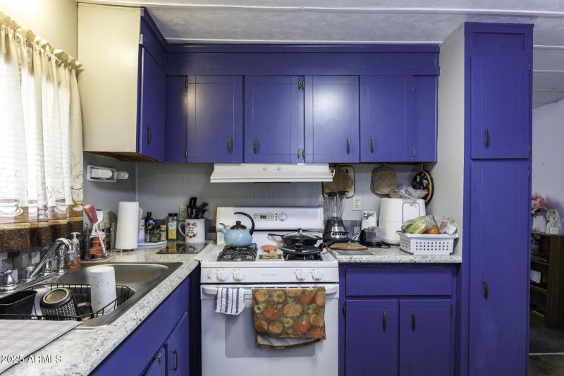 Kitchen 2