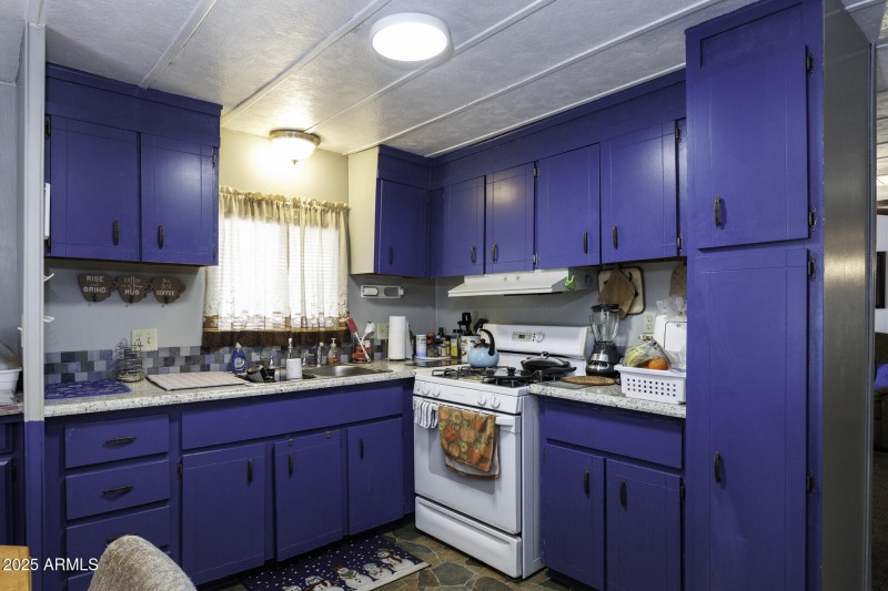 Kitchen 3