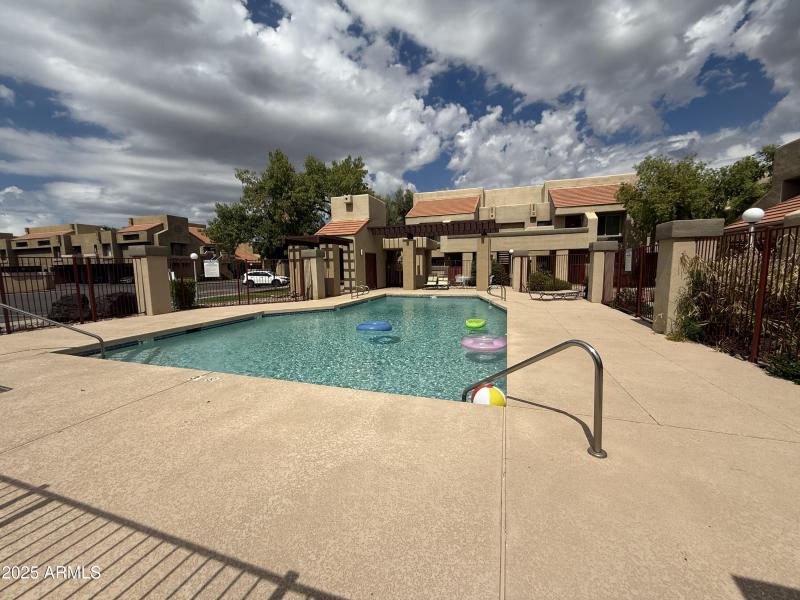 5 POOL