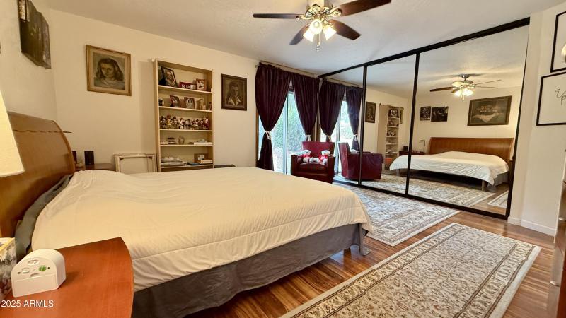 Primary bedroom entryway