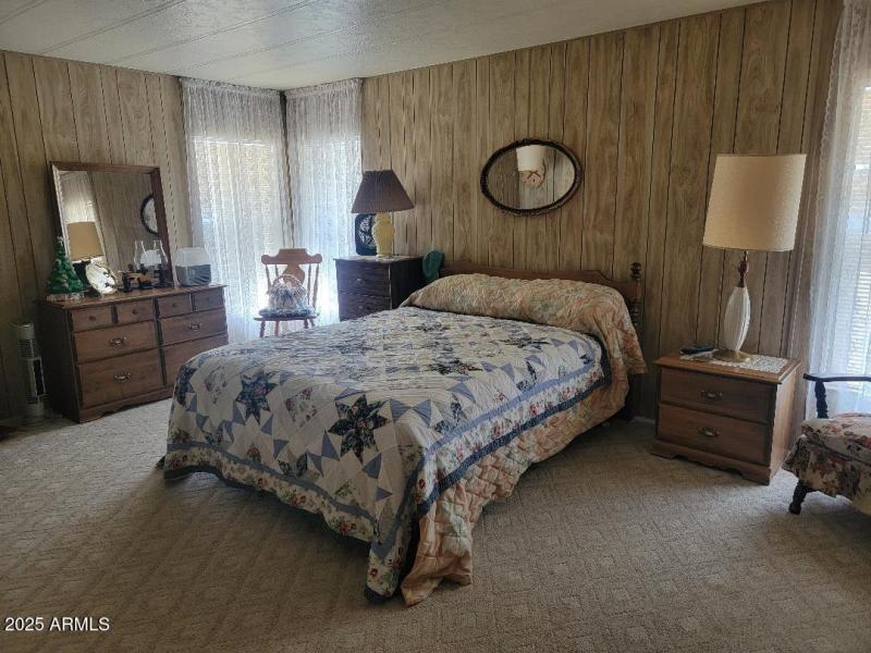 3923 prim bedroom