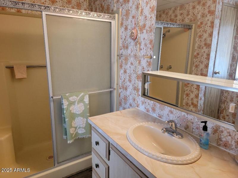 3923 Pri bath