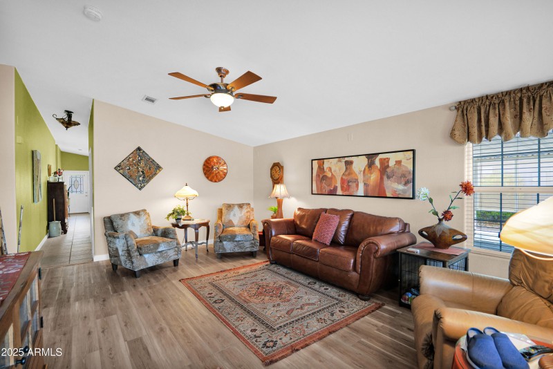 Living room 2
