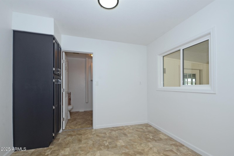 05 Kitchen 3