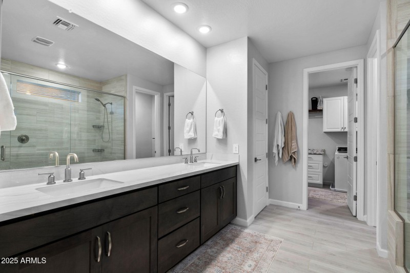 018__4858 E Shady Glen Ave,