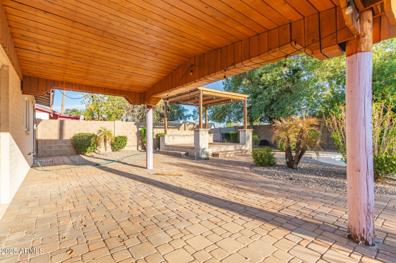 28 Shaw Butte