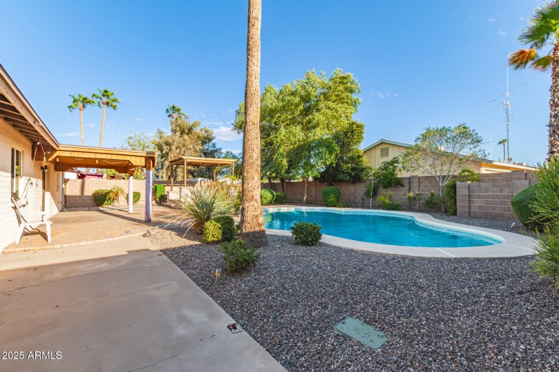 30 Shaw Butte