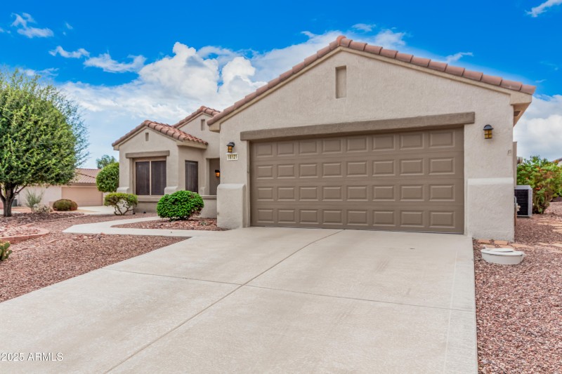 Red Rock Front Close