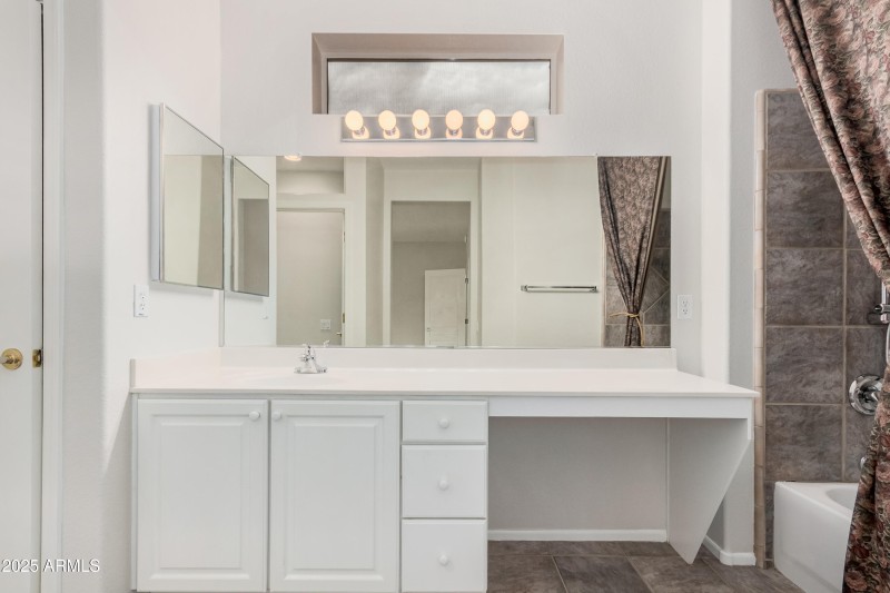 Red Rock Primary Bath