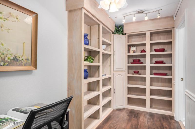 Office/Flex Space