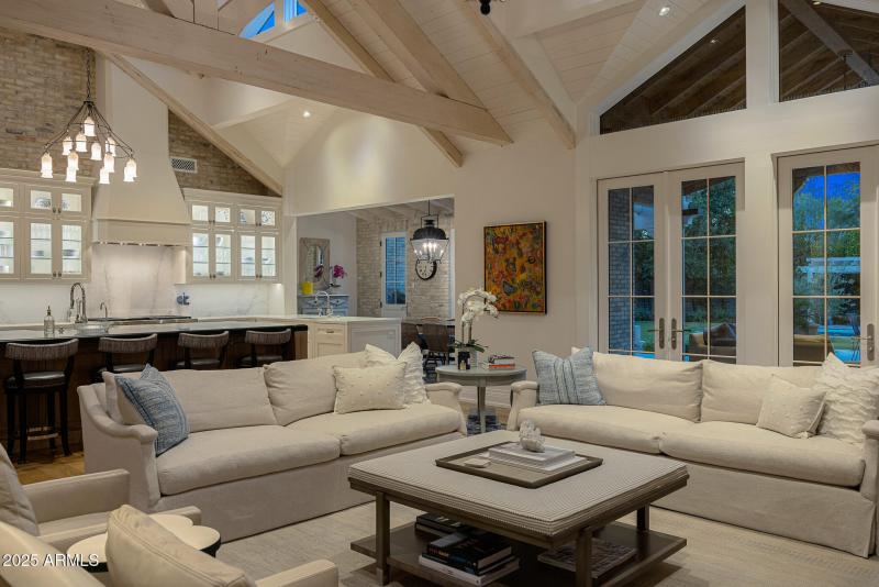 57great room_twilight