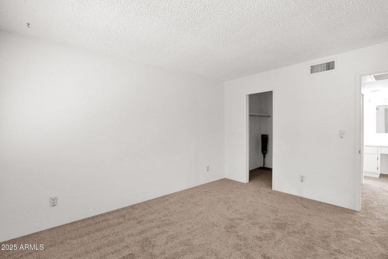 19-web-or-mls-P1303940