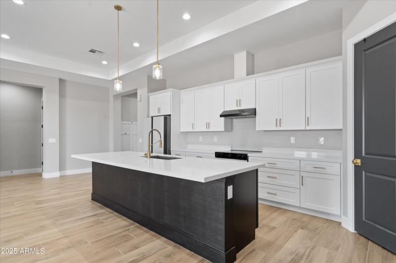 10-Kitchen