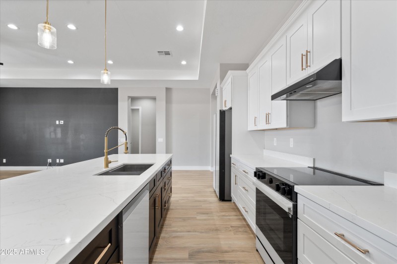 12-Kitchen