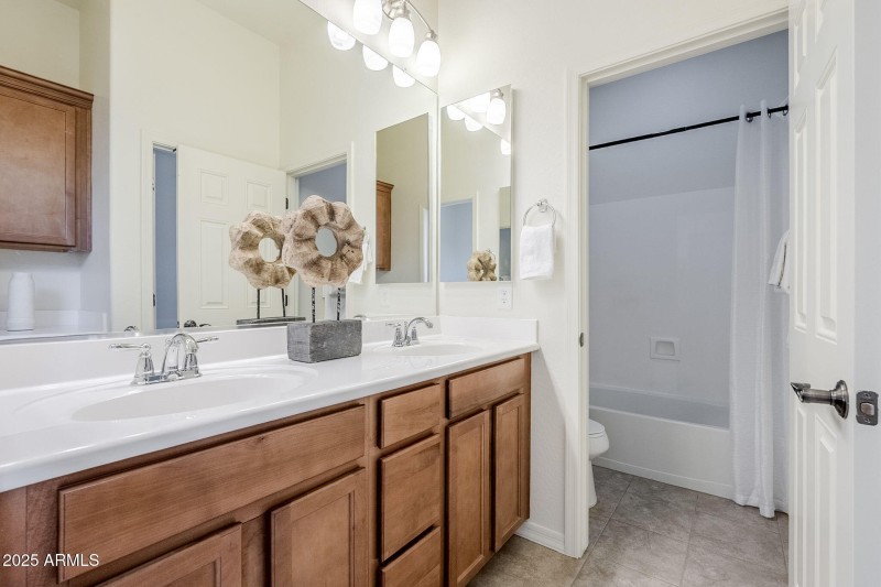 37-web-or-mls-Jojoba-37