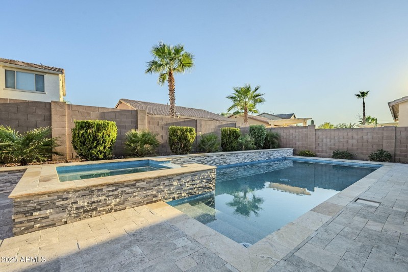 57-web-or-mls-Jojoba-57