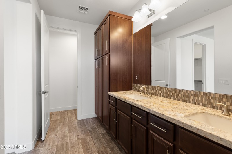 Primary Bathroom w Dual Sinks