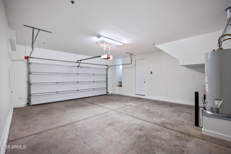 2342 W Gloria Ln-44