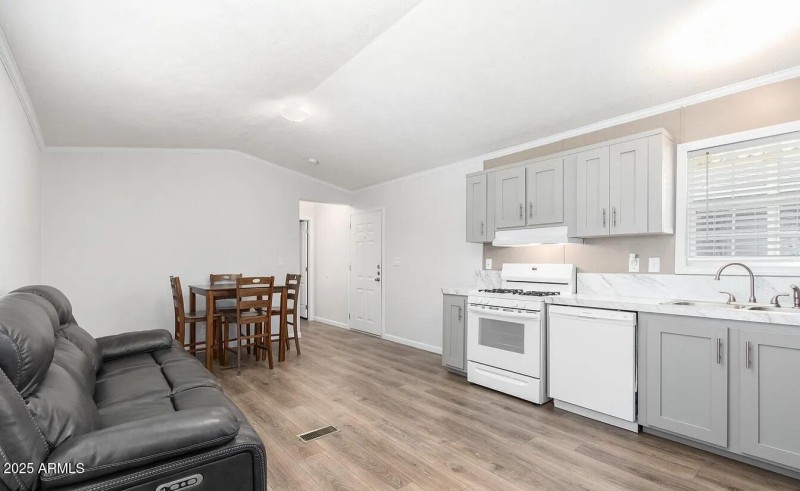 69f0a437aa5a8368b5ec5681e8f06131-uncropp