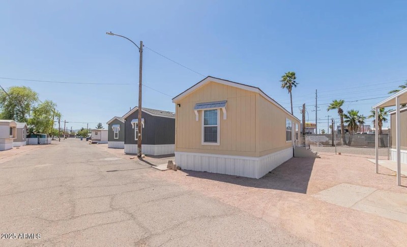 8711ed81f858af2cad8bd7a8e008a500-uncropp