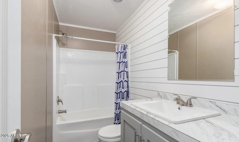 fbb5681cd29aa0924943d8c47a149acd-uncropp