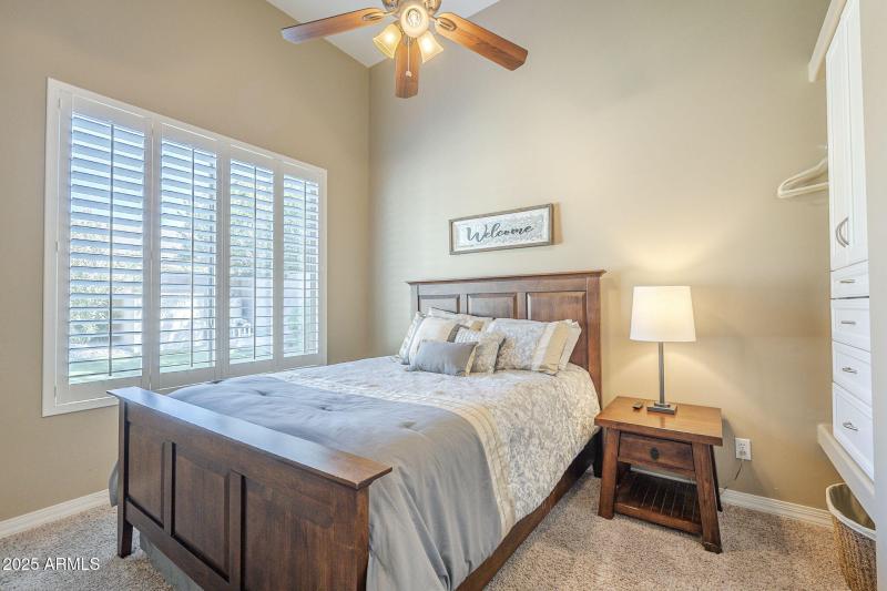 68-guest house bedroom