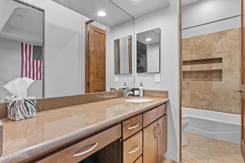 Guest Casita Bath