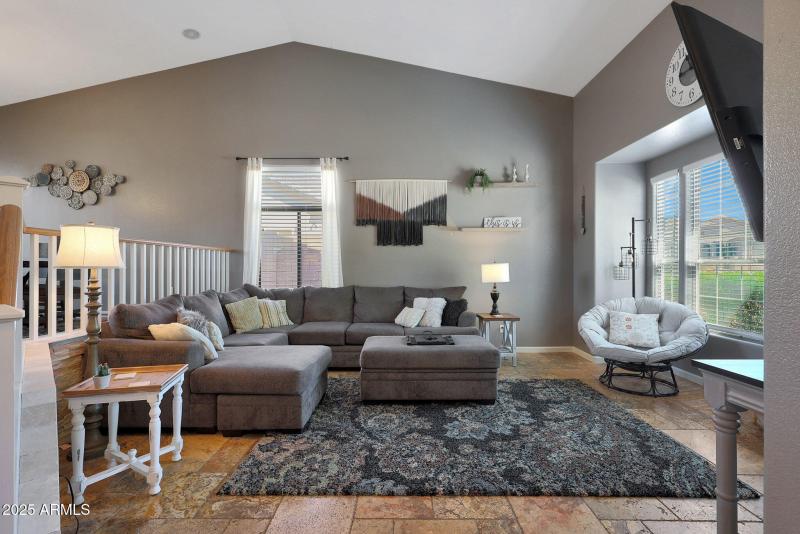 B (4) Family Room