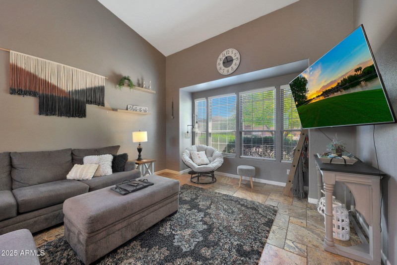B (5) Family Room