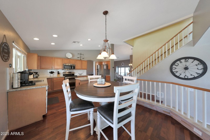B (17) Kitchen