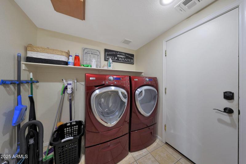 B (26) Laundry