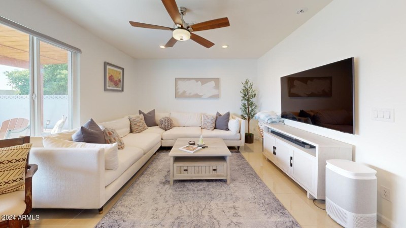 2525-N-66th-St-Living-Room