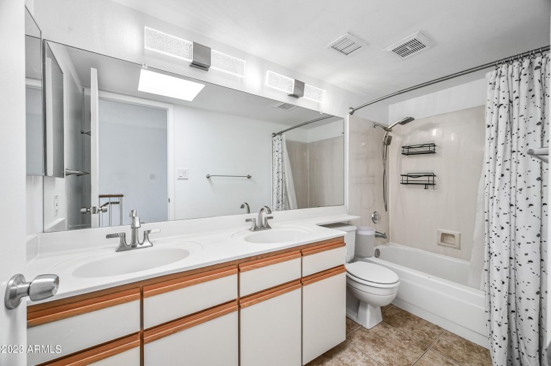 ocupix-220N22P1025-23