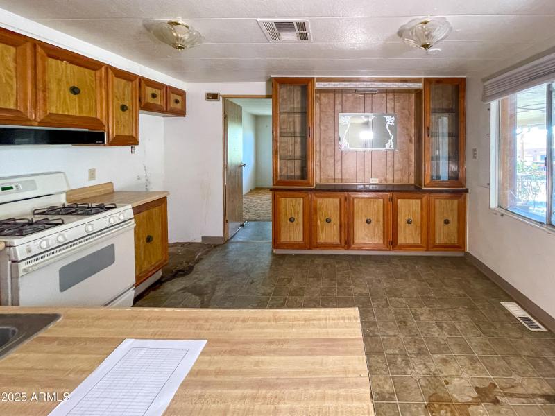 Kitchen (2)