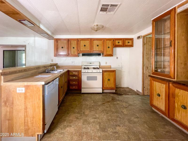 Kitchen (3)