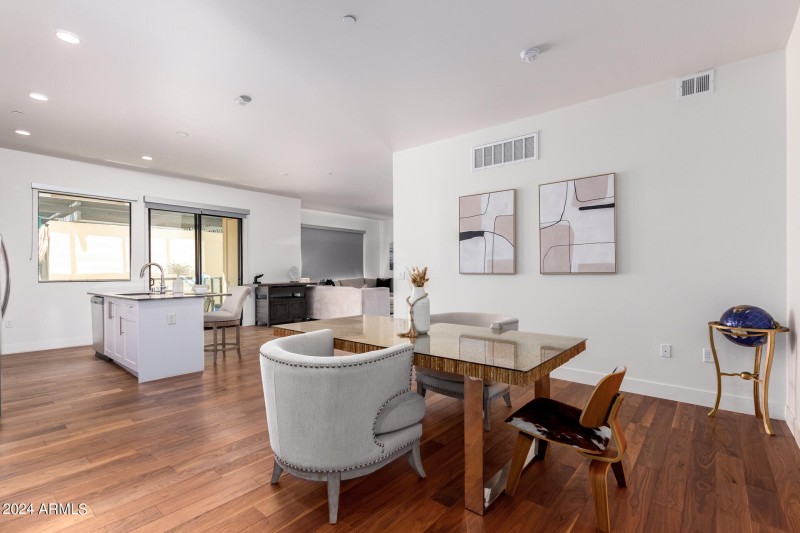 0008-08 - Earll 7300