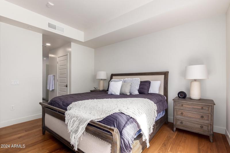 0017-17 - Earll 7300