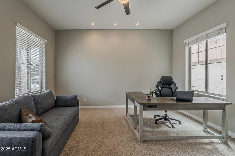 Den/Bonus Room