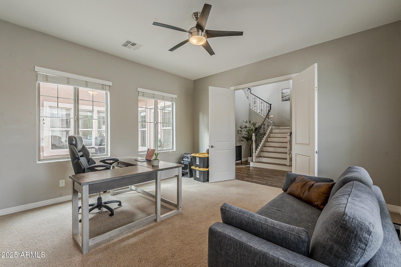 Den/Bonus Room