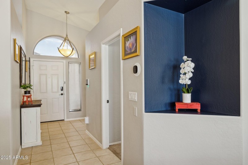 5-web-or-mls-15084-w-polk-st