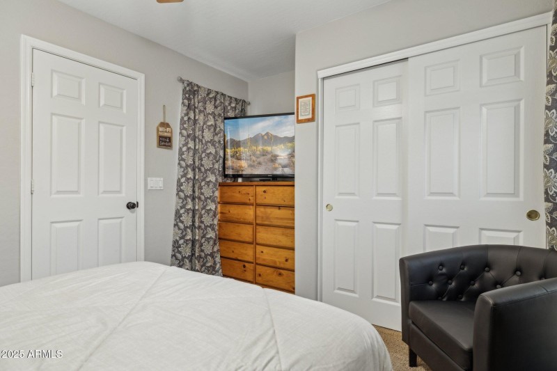 24-web-or-mls-15084-w-polk-st