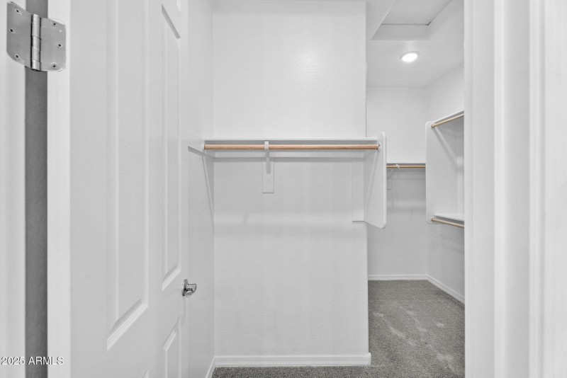 23-web-or-mls-18570 W Honeysuckle Dr -22