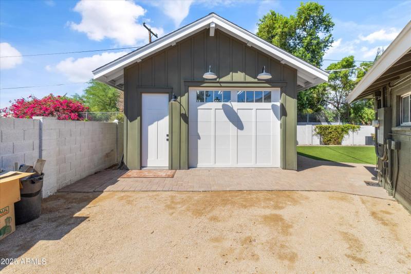 Workshop/Detached Third Garage