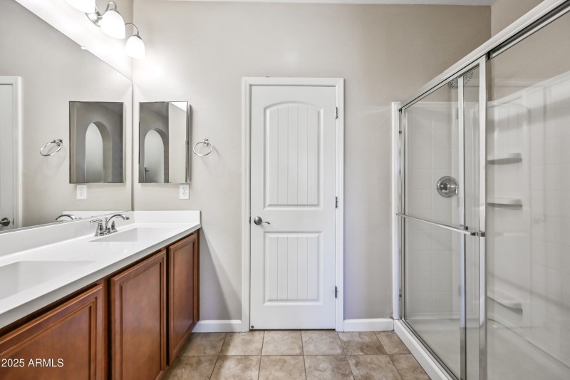 19-1367SCCD1104-ocupix