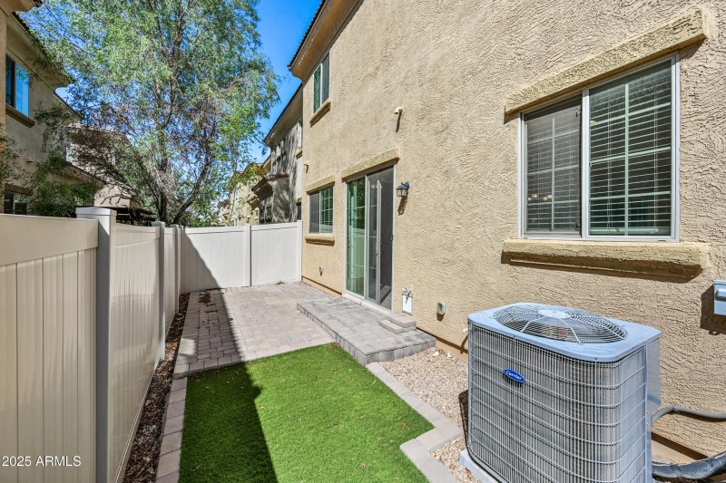 27-1367SCCD1104-ocupix