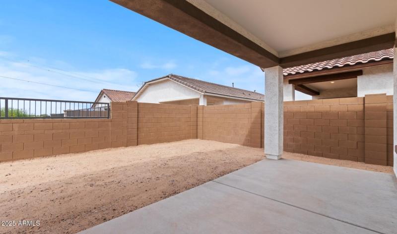LS Lot #77 Patio (Large)
