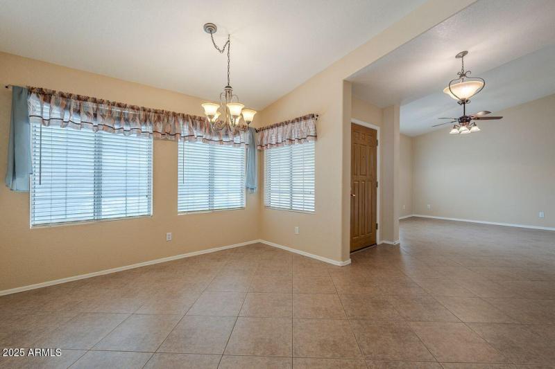 Dining Space with a bonus!