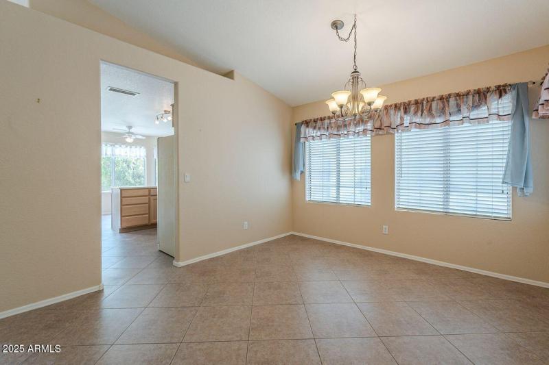 Dining Space with a bonus!